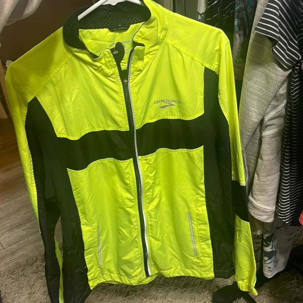 Brooks running jacket
